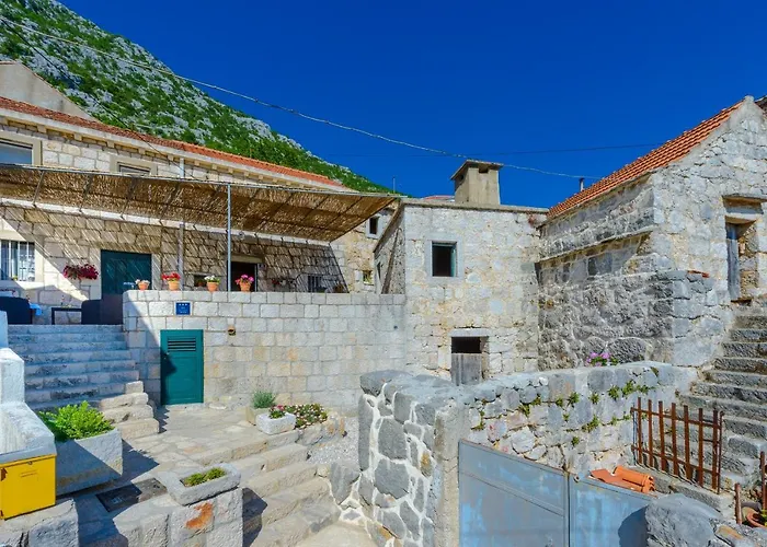 Hillside Paradise Next To Dubrovnik *