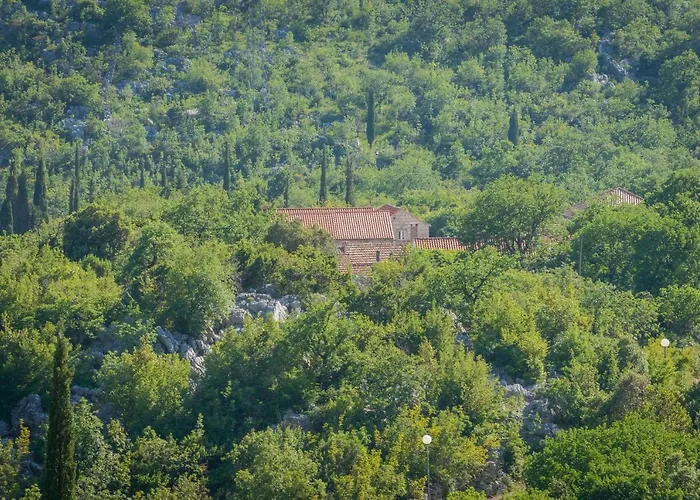 Hillside Paradise Next To Dubrovnik Holiday home