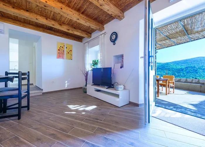 Hillside Paradise Next To Dubrovnik *