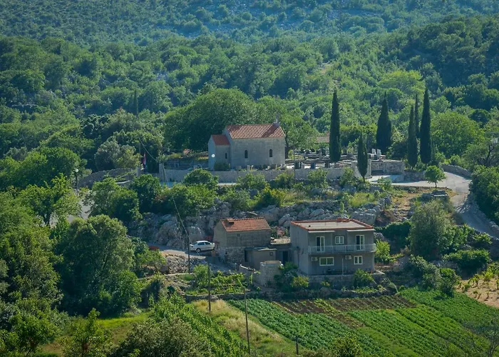 Hillside Paradise Next To Dubrovnik Holiday home